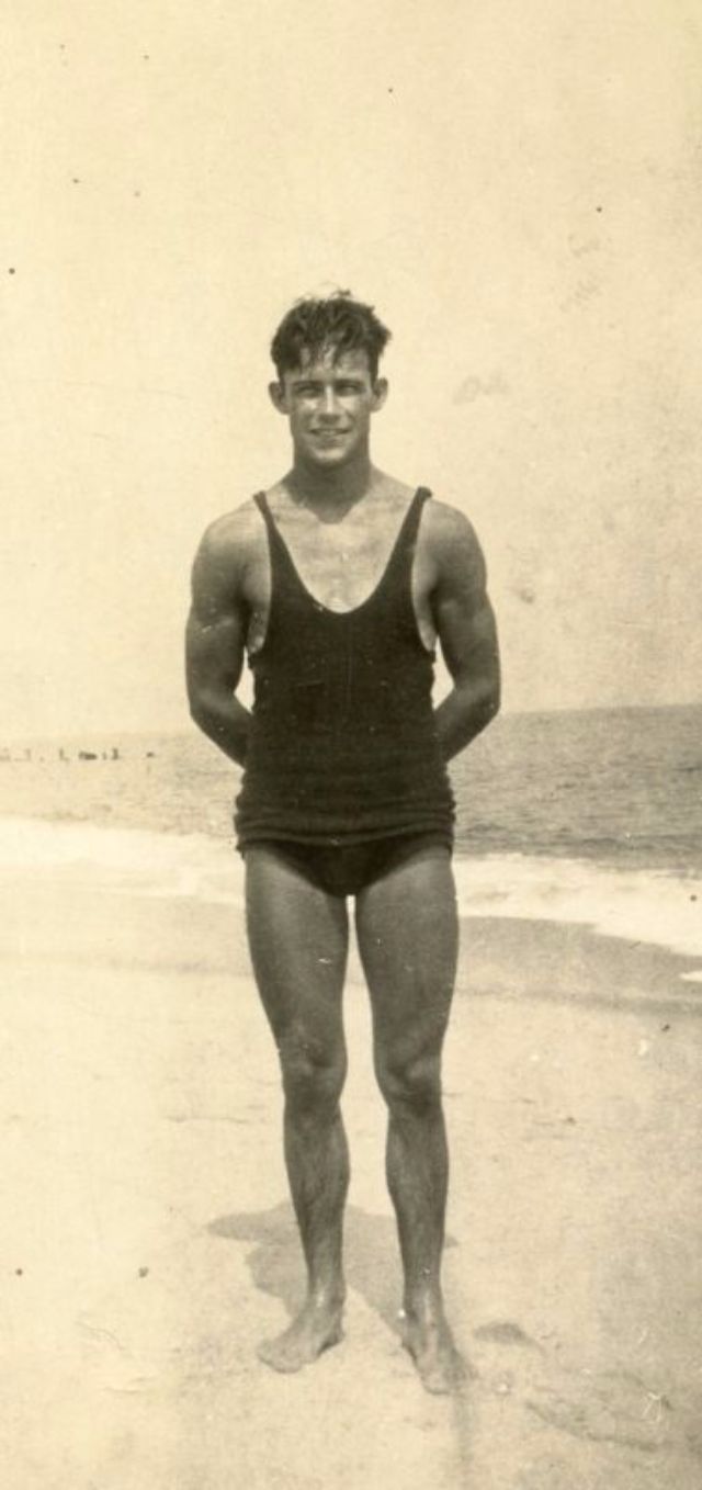 Mens retro 2025 bathing suits